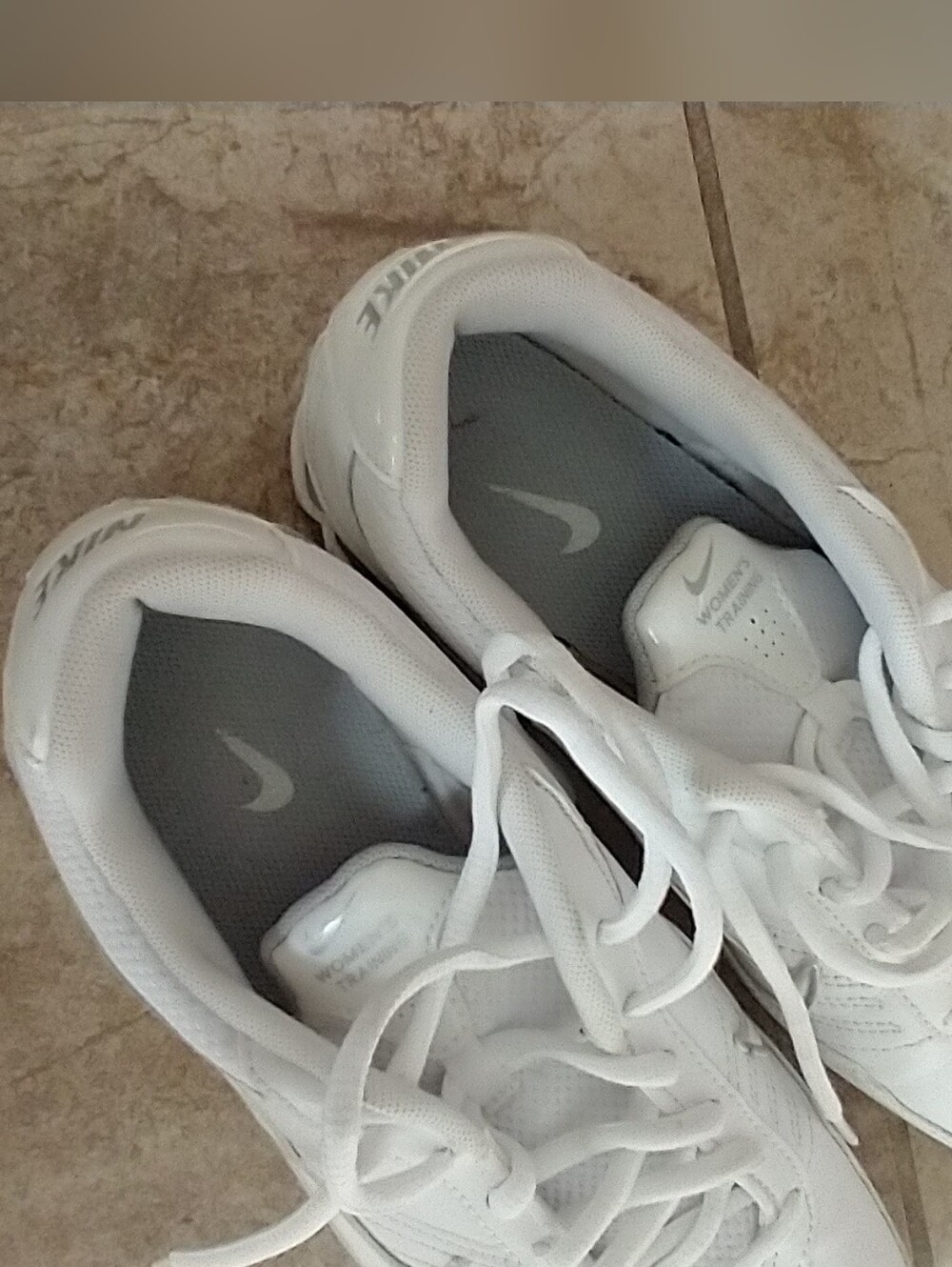 Nike Air White Leather Sneakers Size 8 - Picture 8 of 8